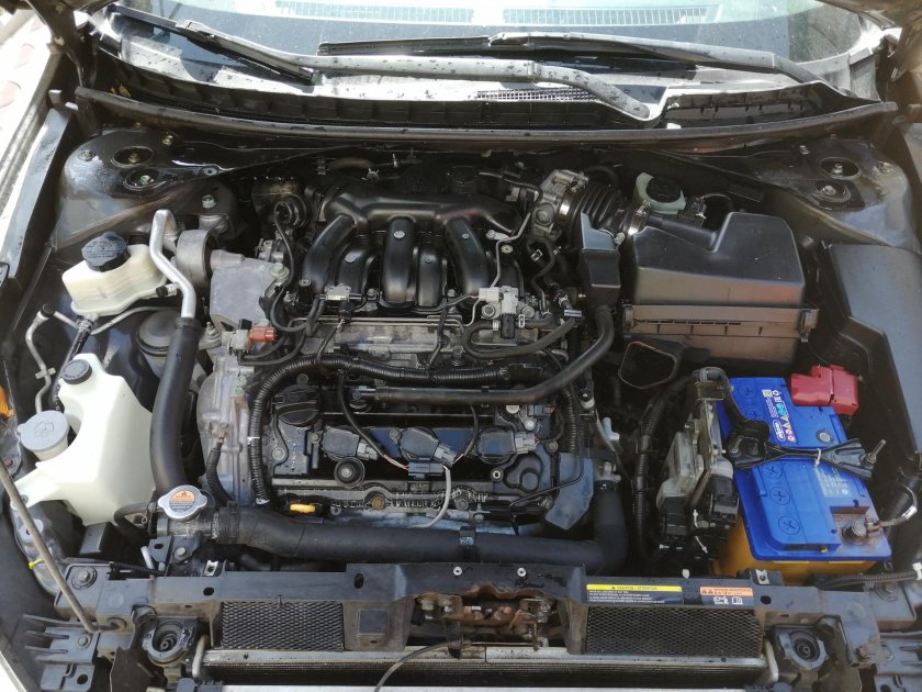 Nissan Teana j32 подкапотка