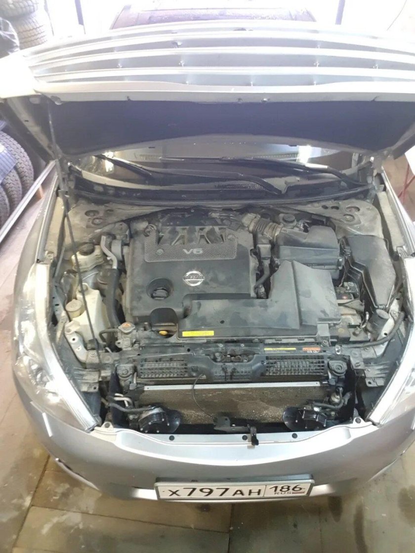 Моторный отсек Ниссан Теана j31