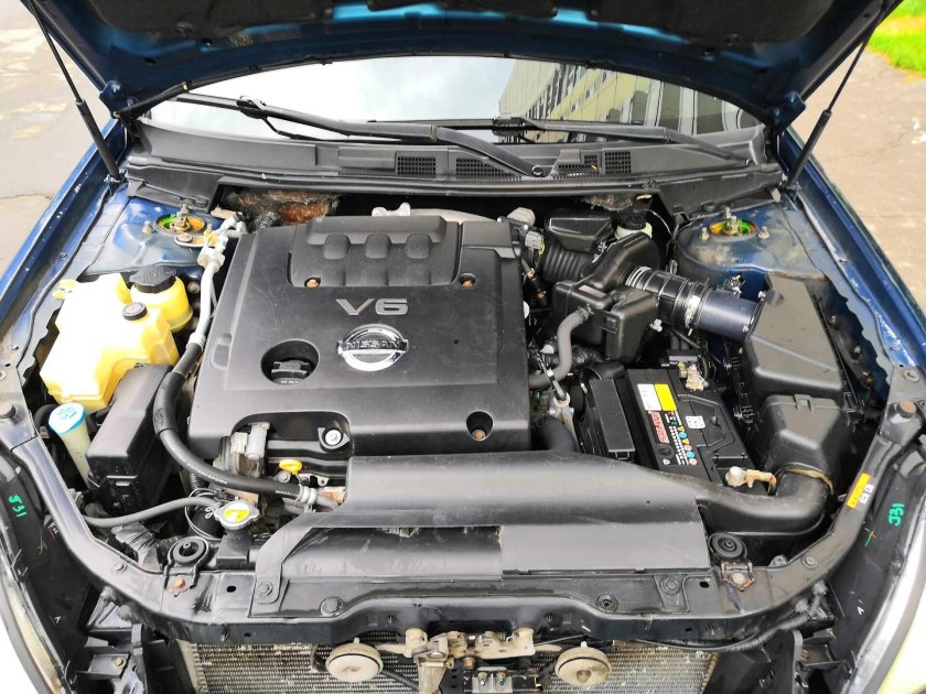 Nissan Teana j31 2.3