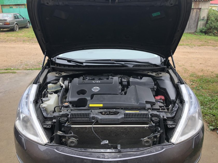 Упор капота Teana j32