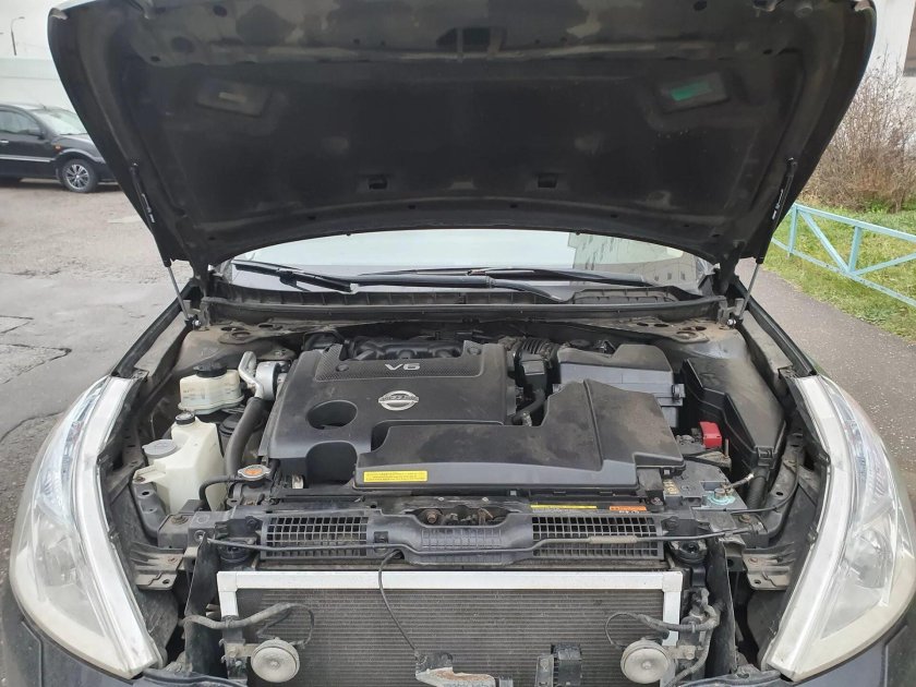 Упор капота Teana j32