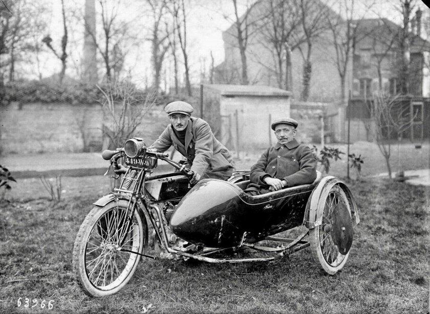 BMW r60 с коляской