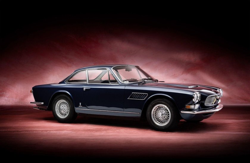 Мазерати Себринг