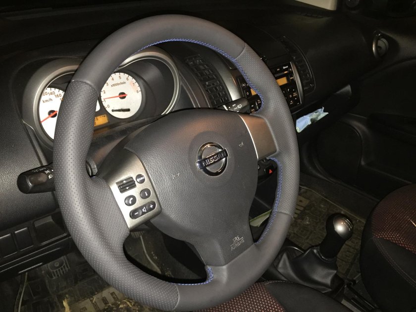 Nissan Note руль