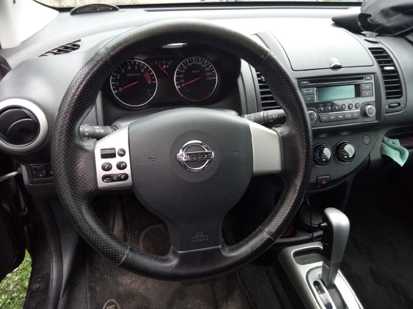Руль Ниссан ноут 2007