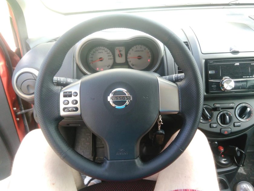 Руль Ниссан ноут е11
