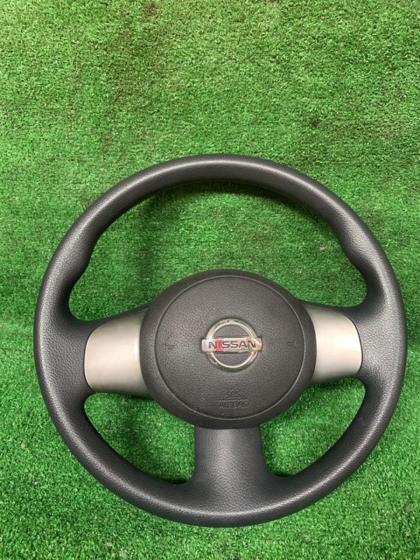 Руль Nissan Note e12