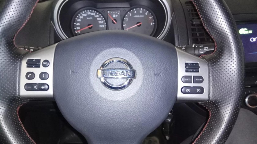 Руль Ниссан ноут 2008