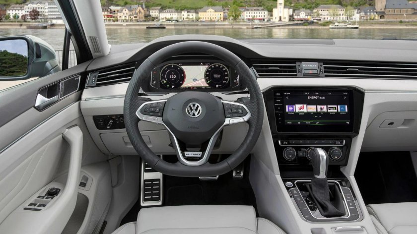 VW Passat Alltrack 2021