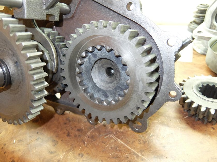 Шестерни раздаточной коробки УАЗ 452