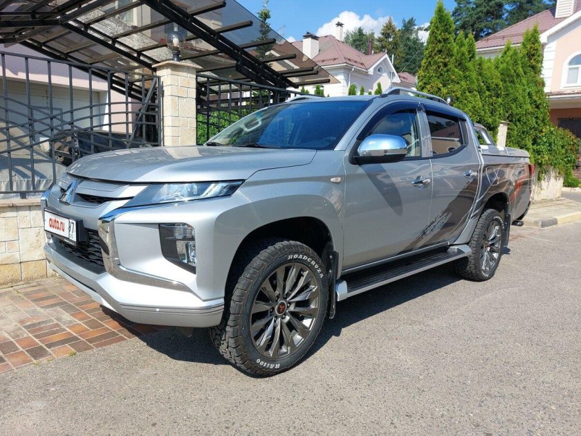 Mitsubishi l200 2022