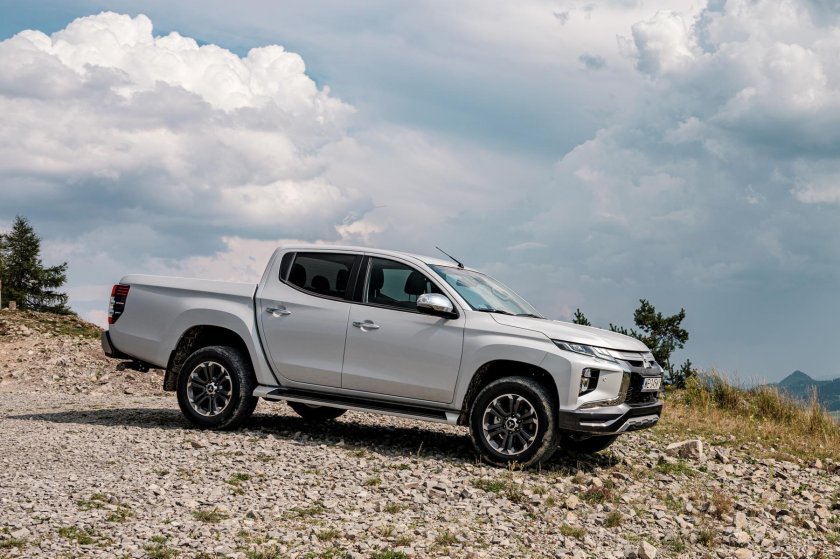 Mitsubishi l200 2021