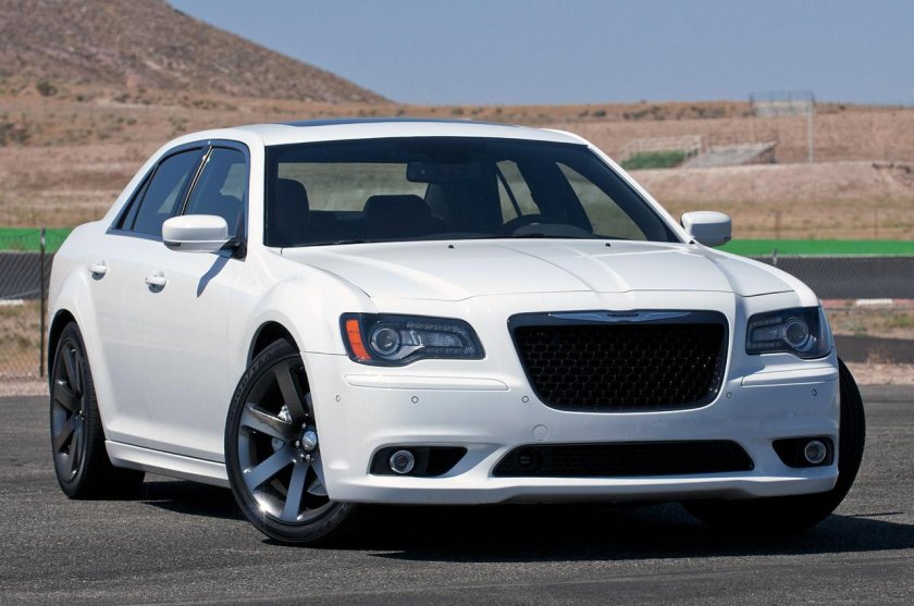 Chrysler 300 srt8