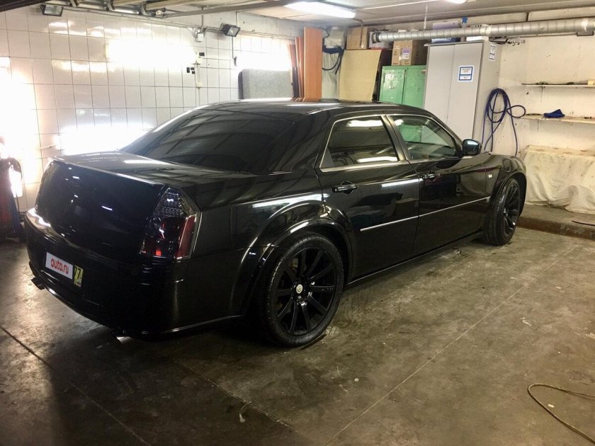 Крайслер 300с СРТ