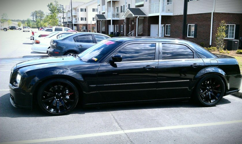 Крайслер 300с срт8