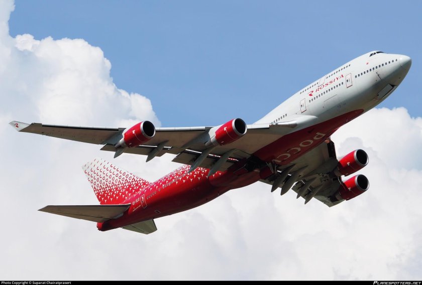 Самолёт Боинг 747 Россия