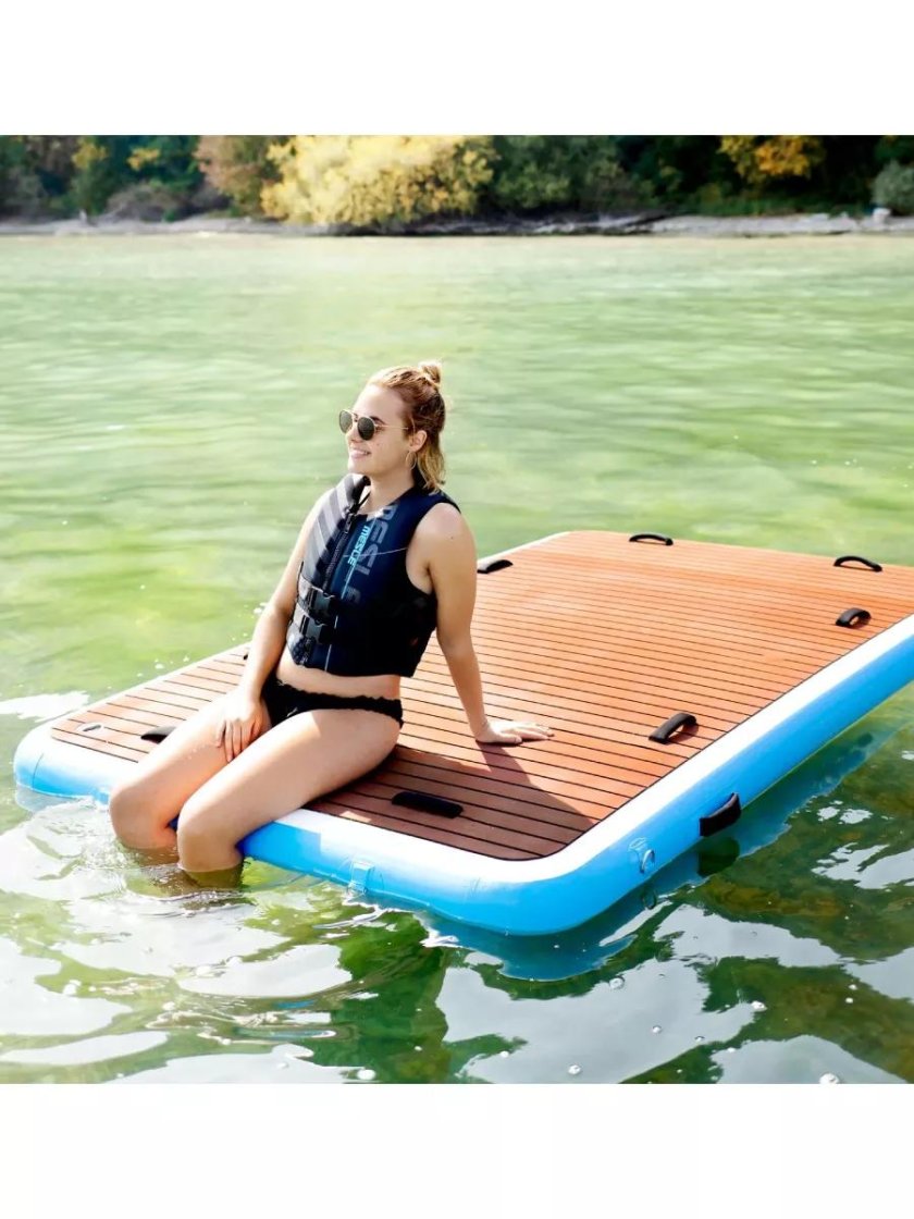 Надувная платформа для отдыха на воде