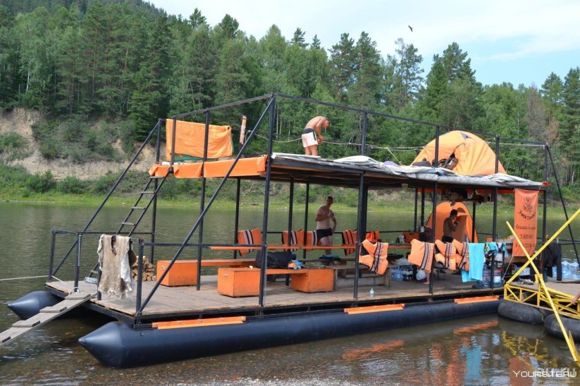 Катамаран экспедиционный "Таймыр 500"