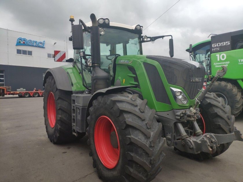 Трактор 2018 года