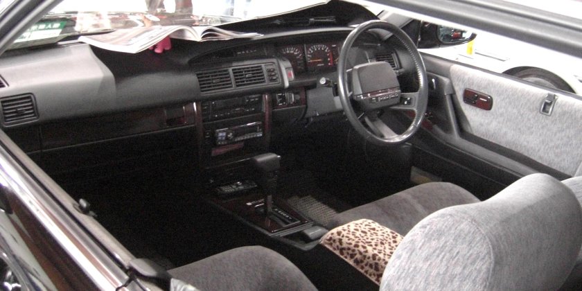 1988 Nissan Gloria