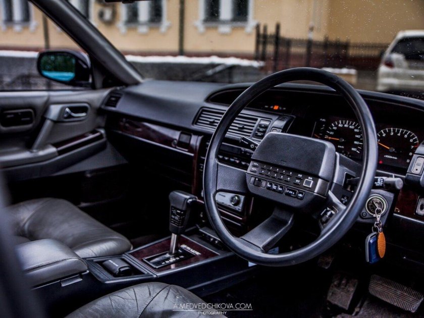 Nissan Cedric y31 салон