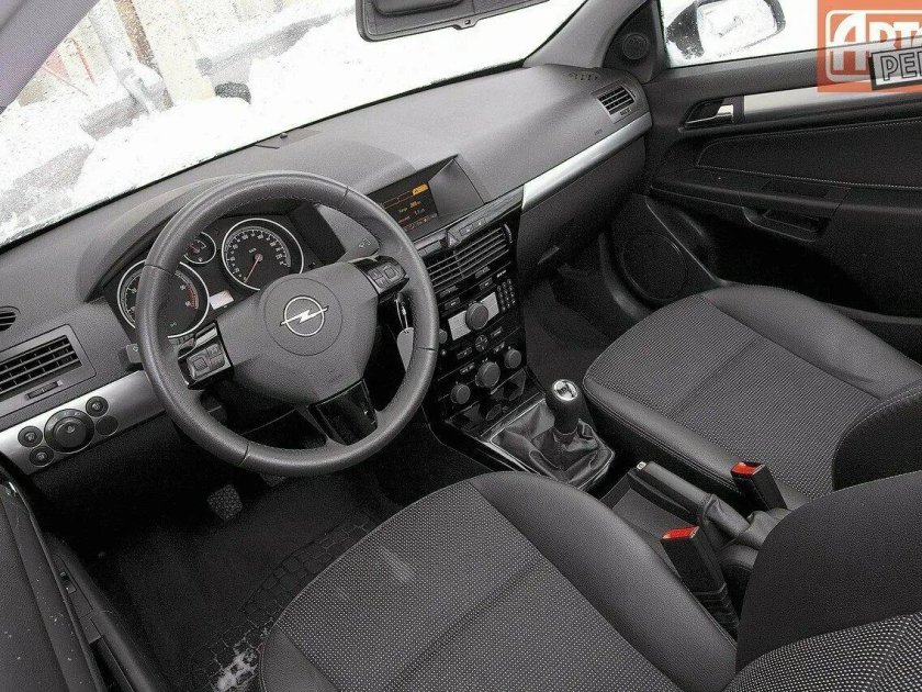 Opel Astra h 2006 салон