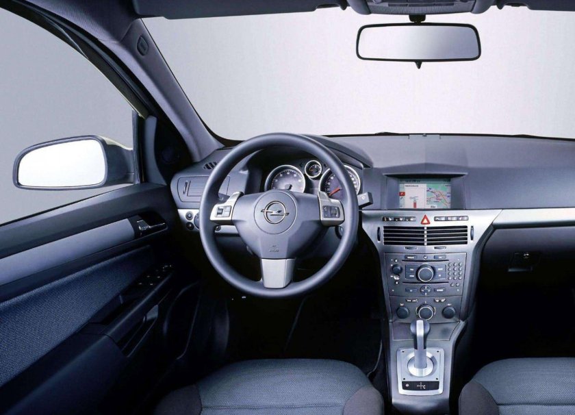 Opel Astra 2007 салон