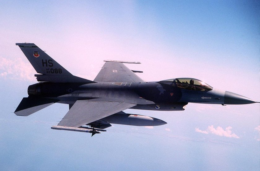 F-16 Fighting Falcon