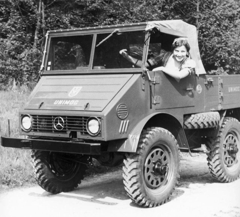 Mercedes Benz Unimog 401
