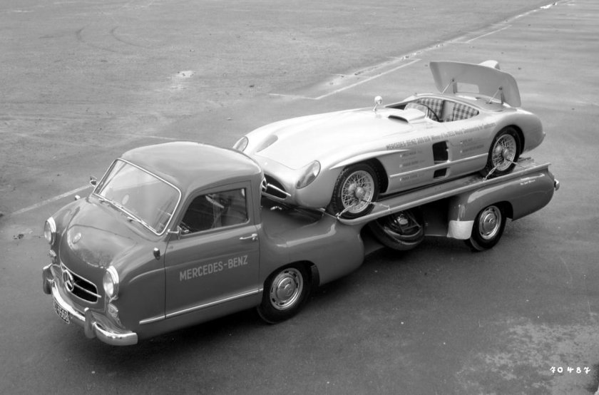 Mercedes-Benz Renntransporter