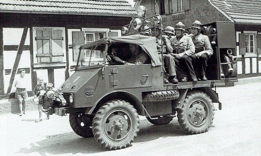 Mercedes Benz Unimog 1955