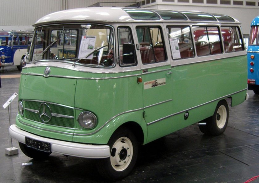Mercedes-Benz o319