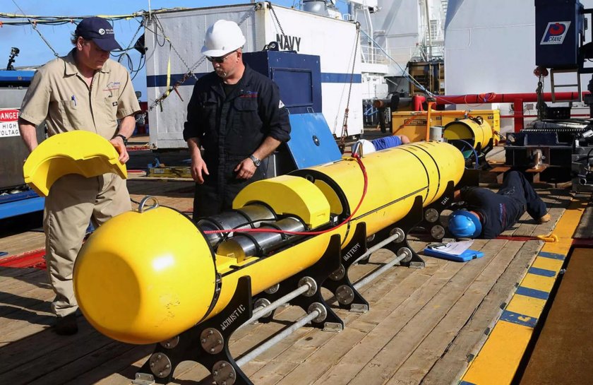 Автономный подводный аппарат Remus 100