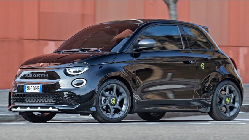 Fiat 500 Abarth 2023