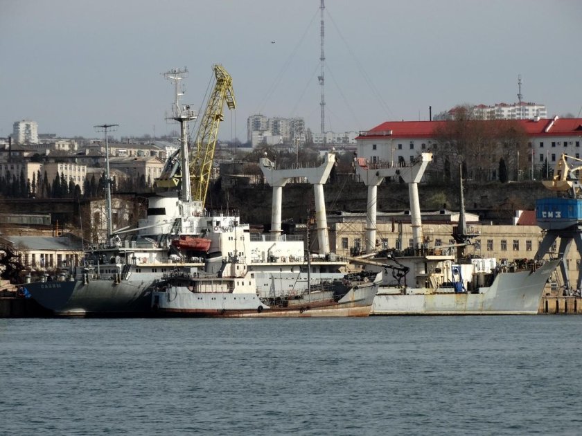 Саяны судно Севастополь