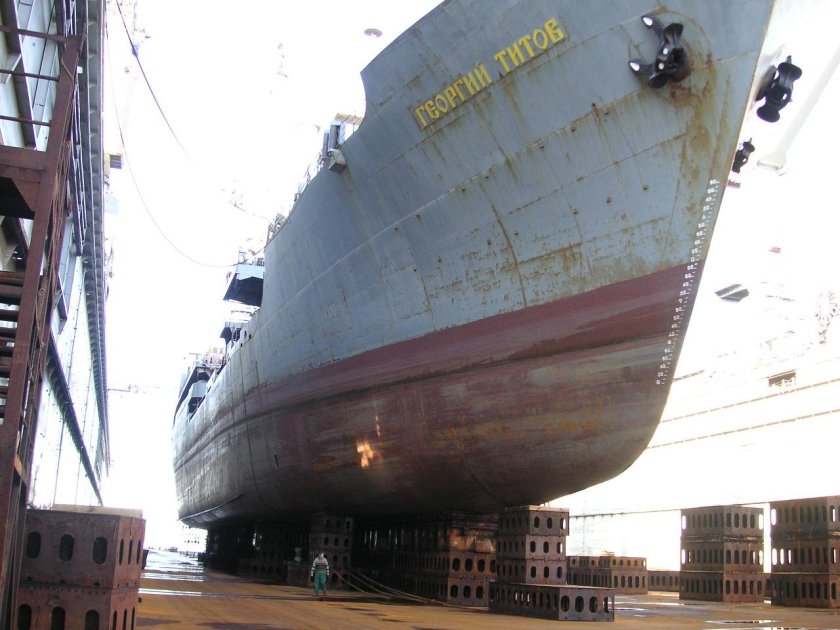 Судно Георгий Титов