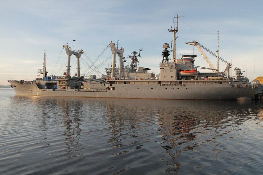 Георгий Титов спасательное судно