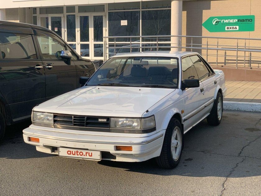 Ниссан Блюберд 1986 седан