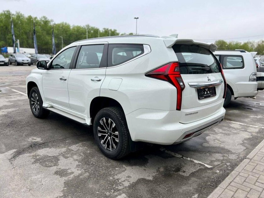 Мицубиси Паджеро 2024