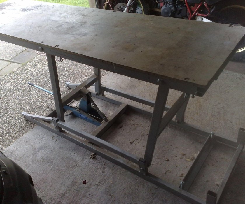 Консольный мотоподъемник