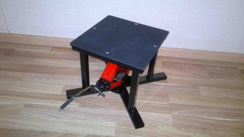 Подставка для кроссового мотоцикла