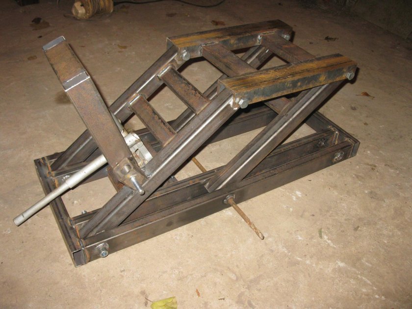 Мотоподъёмник подкатной 16.26