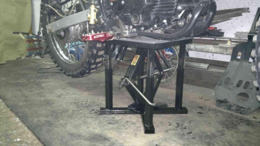 Подъемник для мотоцикла Torin tre64007