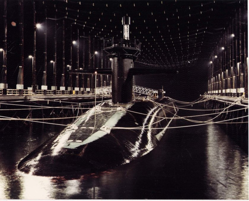 Подводные базы