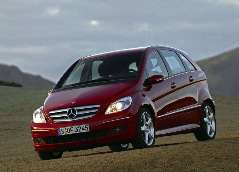 Mercedes Benz b200