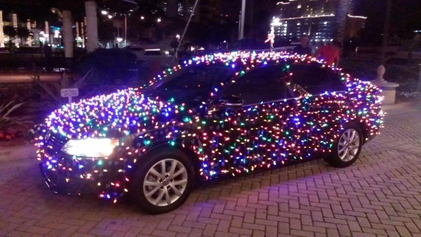 Украшение автомобиля на новый год