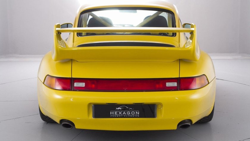 Порше 993 желтый