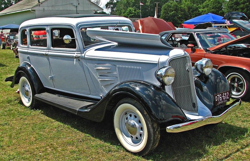 Plymouth 1934