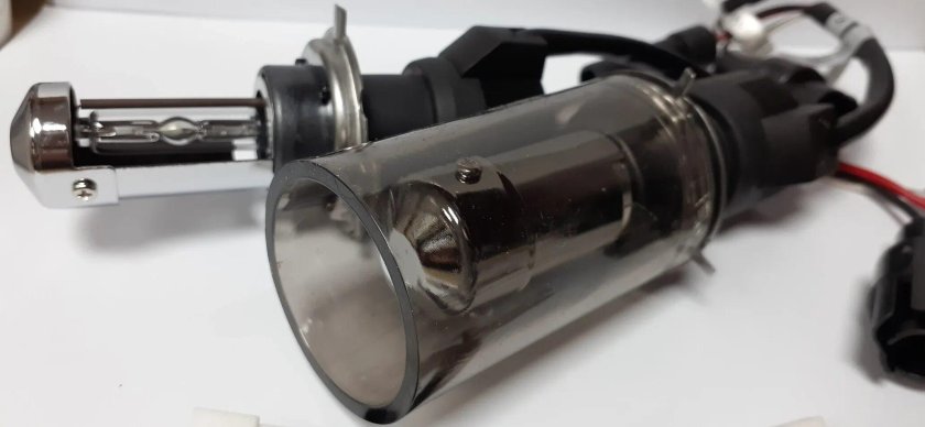 Лампа биксенон