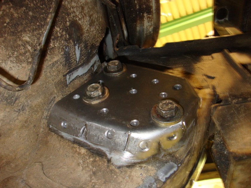 Усилитель рулевого редуктора Нива